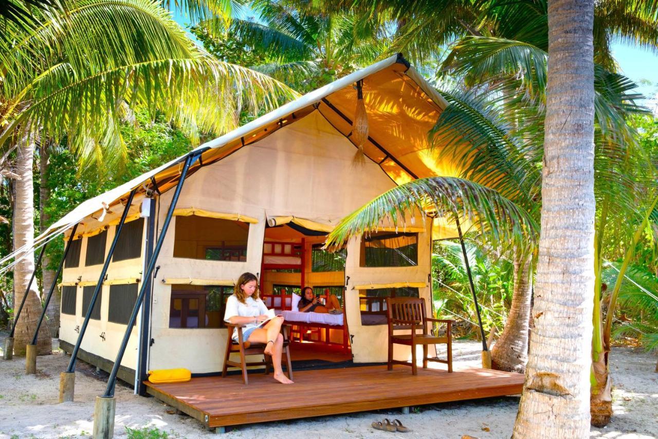 Barefoot Manta Island Resort Drawaqa Island Екстериор снимка