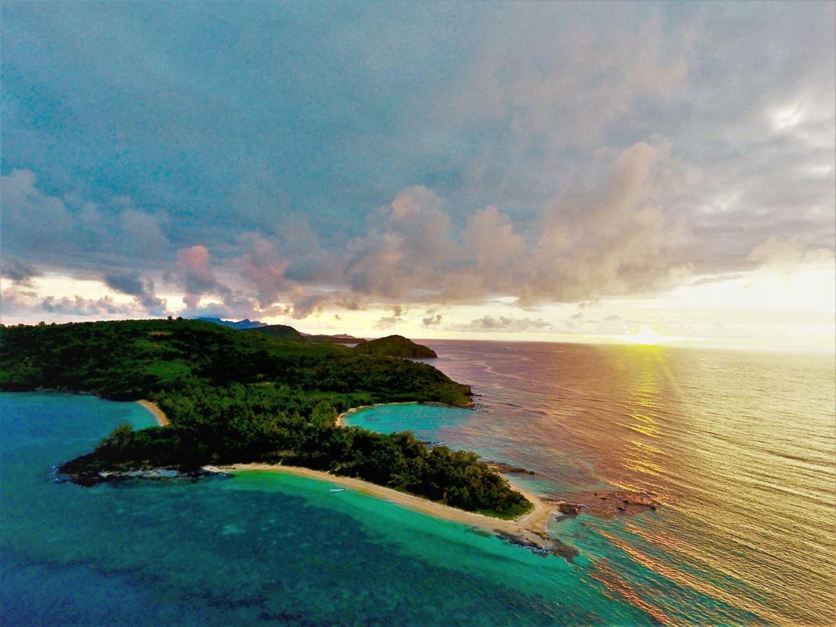 Barefoot Manta Island Resort Drawaqa Island Екстериор снимка